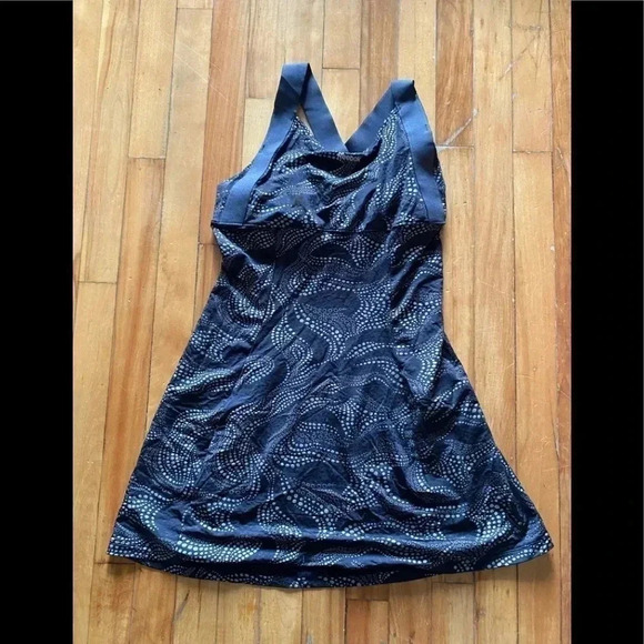 Reebok  workout dress - Picture 1 of 4